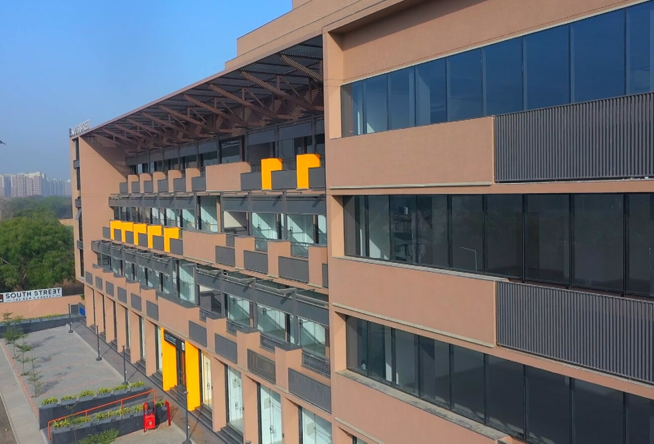 Sun South Street.mp4.00_02_38_00.Still006